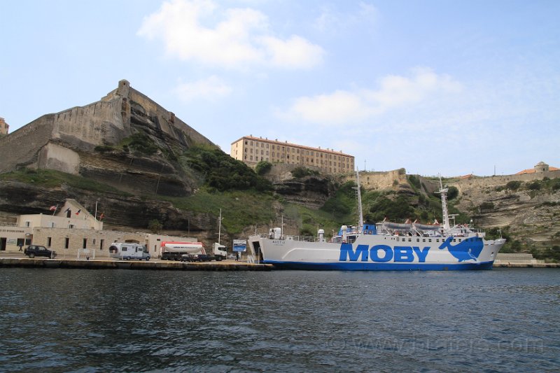 IMG_3586.JPG - Bonifacio